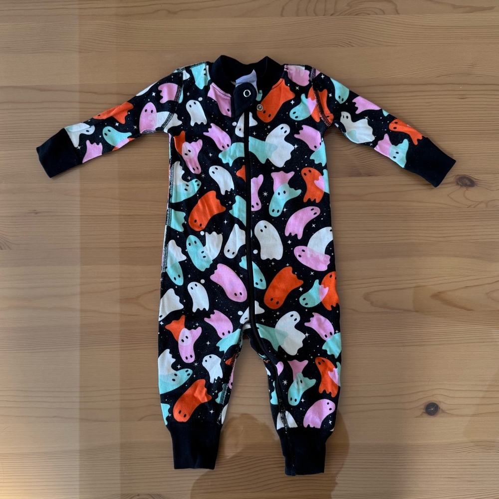 EUC Hanna Andersson Multicolor Ghost Pajamas
